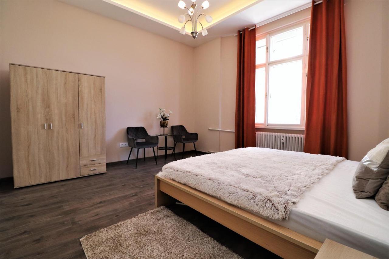 King Charles Residences Budapest Bagian luar foto